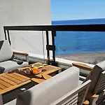 Invictus Hotel