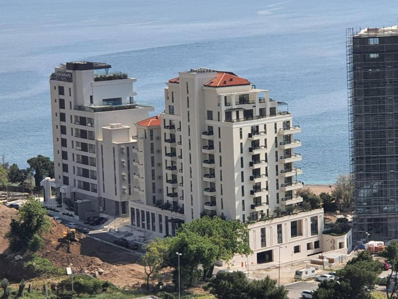 Invictus Hotel 4*