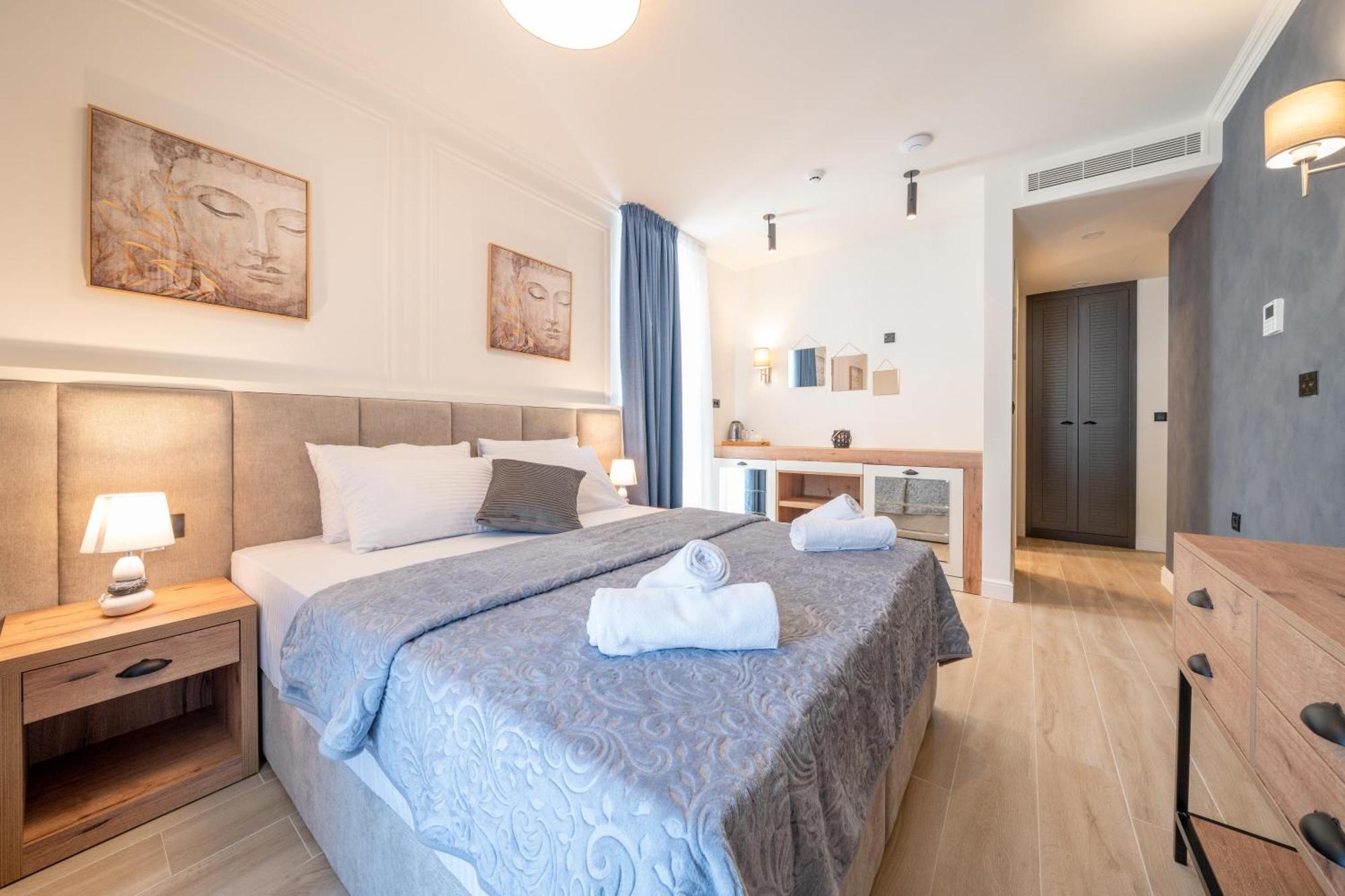 Invictus Hotel