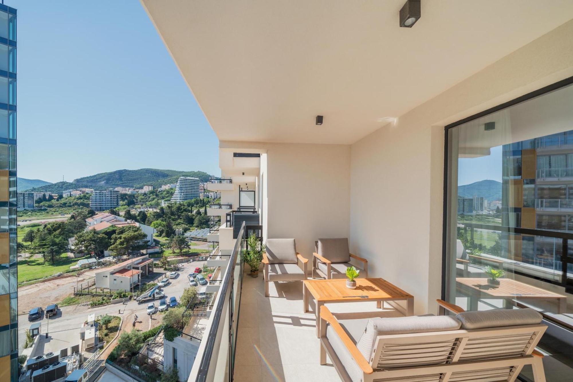 Invictus Hotel 4*