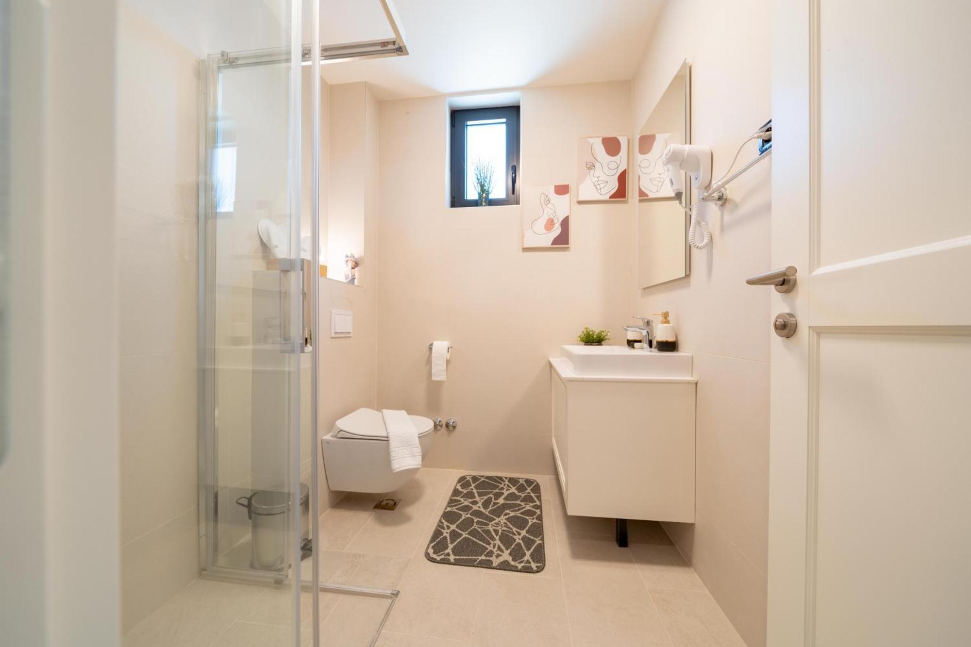 Invictus Hotel 4*