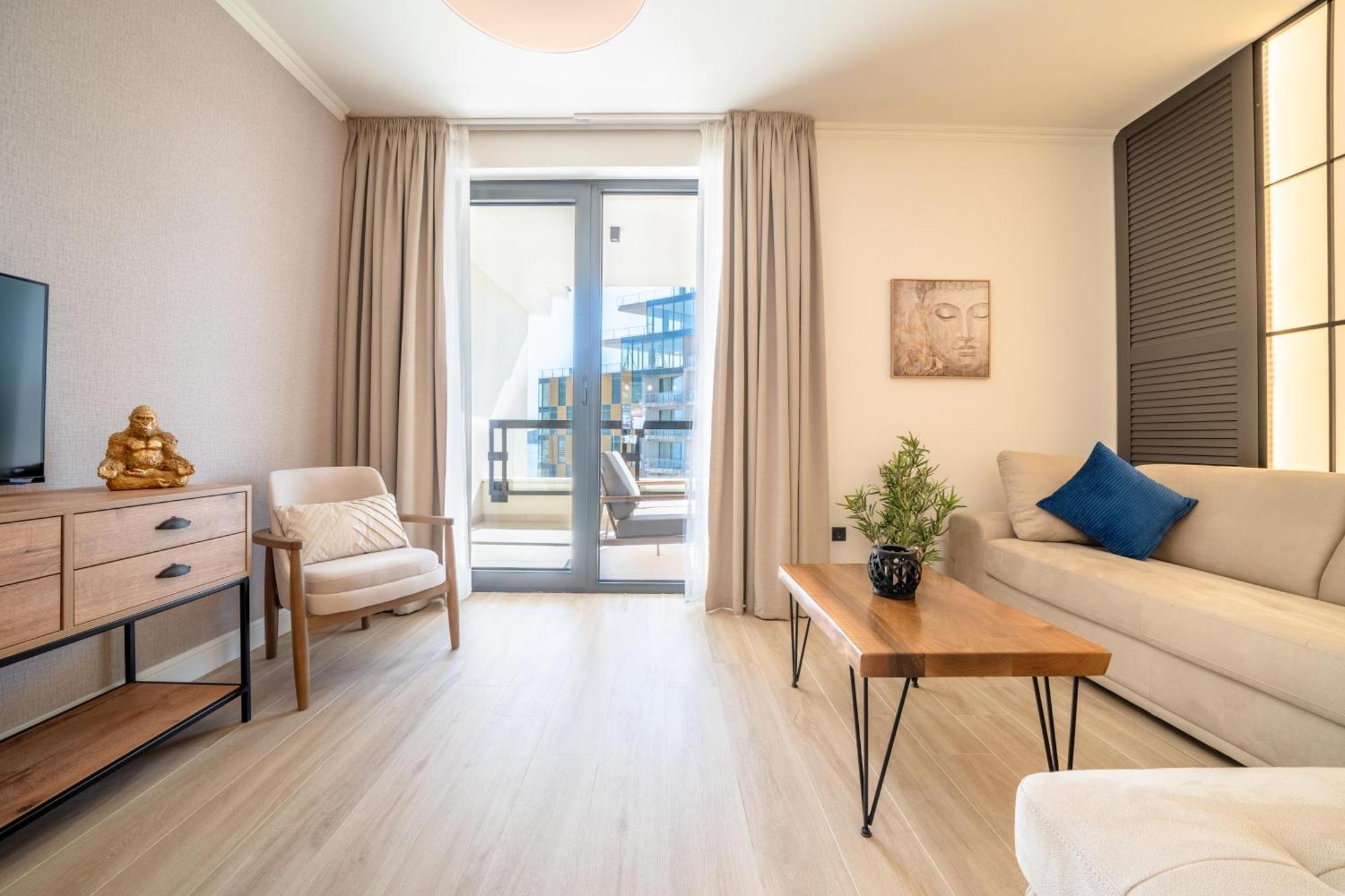 Hotel Invictus 4*